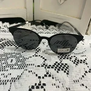 JOE’S JEANS Black Cat Eye Style Sunglasses NWT Joe main image 2